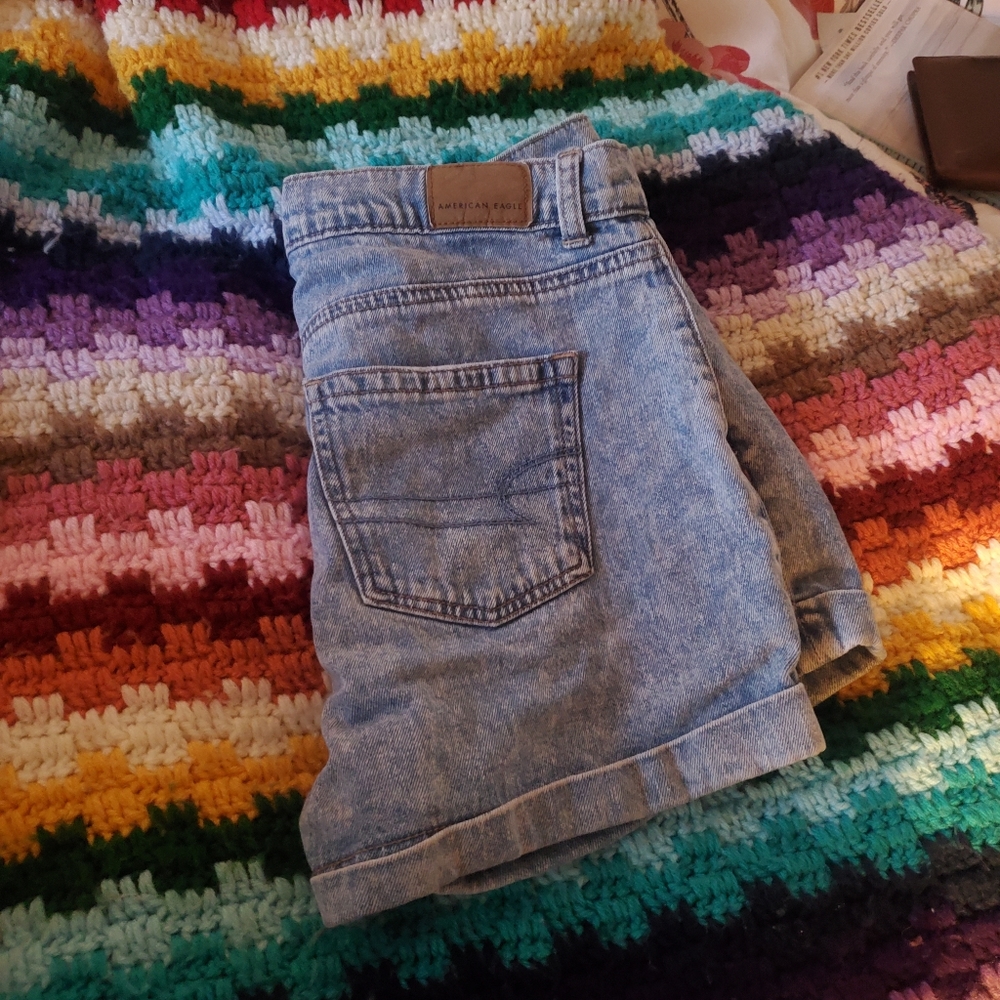 American Eagle Denim Shorts - Picture 3 of 5